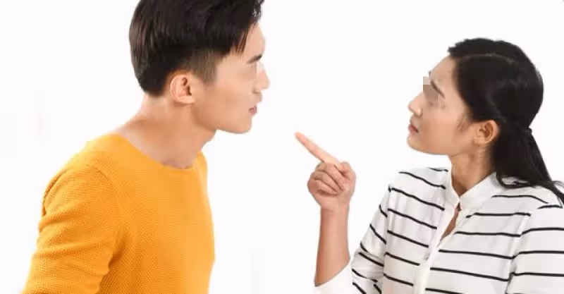 小叔子進監獄，婆婆沒錢保釋逼我賣房，老公說的話，我怒提離婚