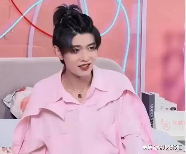 任嘉倫最近瘦脫相，網友直呼千萬不要學羅雲熙