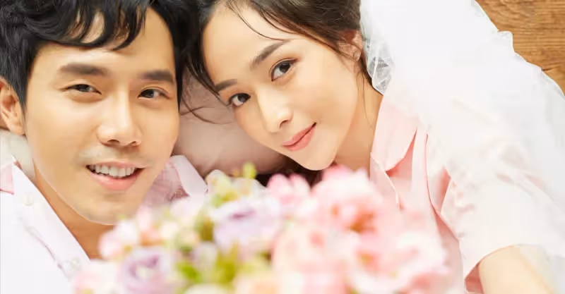 婆婆只顧打牌沒空帶孫，親家來帶一年氣著婆婆：我兒的房憑啥你住