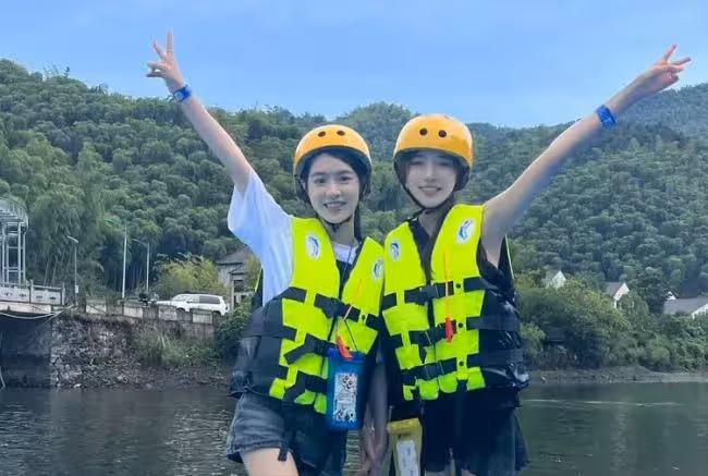 王思聰新女伴:22歲網紅 入行四個月攀上高枝