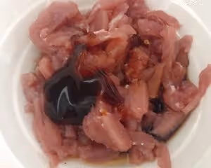 蒜苔炒肉（肉肉超嫩）