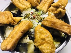 酸菜魚面