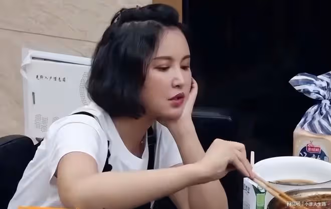張歆藝稱上中學穿爸的勞保鞋，沒自己的牛仔褲，最大願望是買白鞋