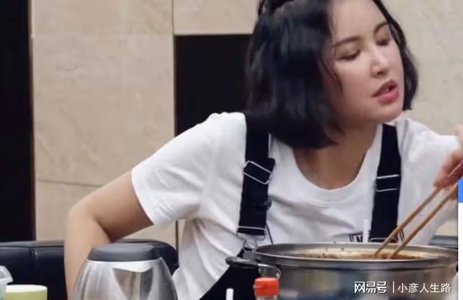 張歆藝稱上中學穿爸的勞保鞋，沒自己的牛仔褲，最大願望是買白鞋