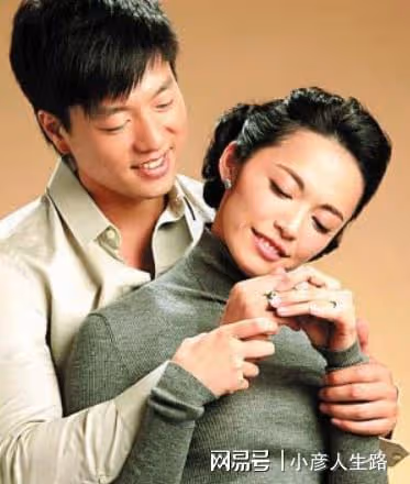 姚晨與凌瀟肅,10年「離婚大戰」,沒有一個是贏家