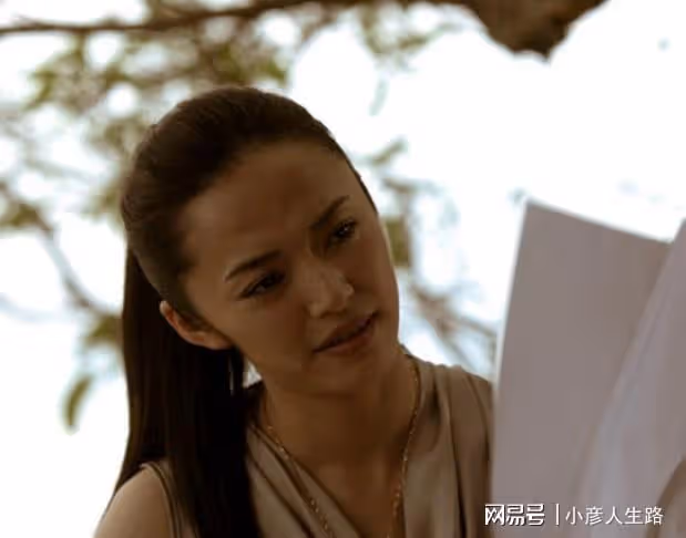 姚晨與凌瀟肅，10年「離婚大戰」，沒有一個是贏家