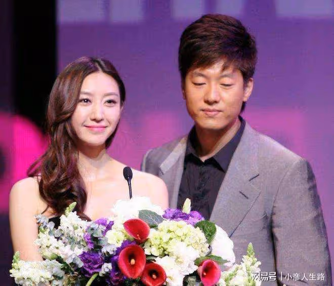姚晨與凌瀟肅，10年「離婚大戰」，沒有一個是贏家