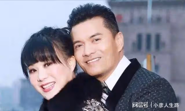 字呂良偉:一婚娶周海媚,二婚娶鄺美雲,三婚再娶女強人終於幸福