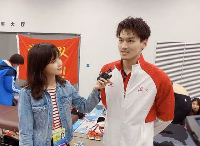 央視王冰冰疑被小三!運動員徐嘉余前任曬證據,聊天記錄真假難辨