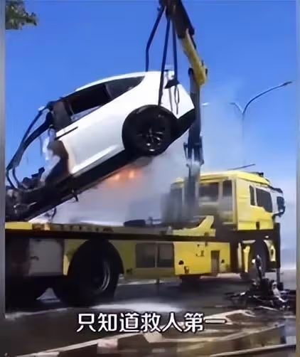 林志穎掙扎數次想起身，市民稱兒子安全才躺下，建模修臉或一年