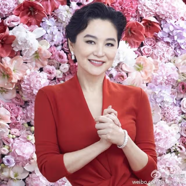從排斥到接受!林青霞繼女告白「她是世上最棒的後媽」暖舉曝光 老公前妻也讚賞:「是100好女人」