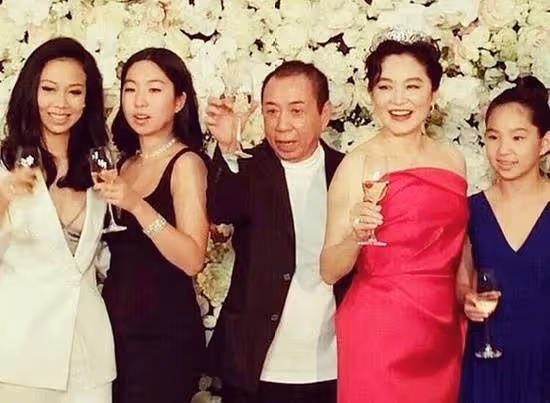 從排斥到接受!林青霞繼女告白「她是世上最棒的後媽」暖舉曝光 老公前妻也讚賞:「是100好女人」