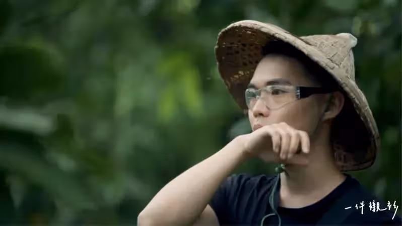 在國外讀完碩士!23歲青年「為病母棄200萬年薪」衝回台灣 返鄉種田領低薪「驚人成果曝光」網讚翻