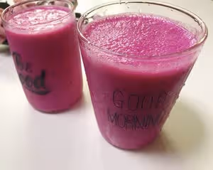 適合女生喝的飲品～火龍果酸奶奶昔