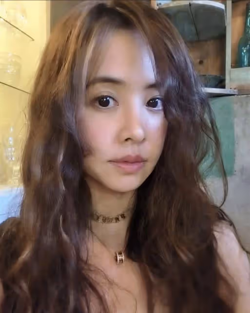 41歲蔡依林曬自拍照　絕佳狀態獲贊：像大學生！