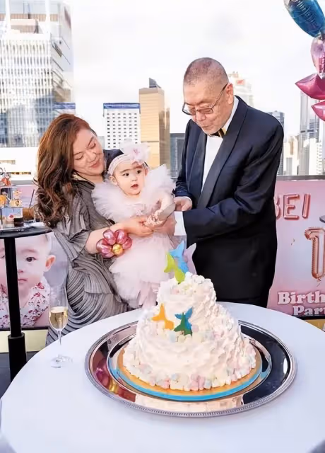 鋼琴家劉詩昆:78歲娶小37歲嬌妻,81歲再得一女,如今還想生兒子,全網羨慕:真是老當益壯