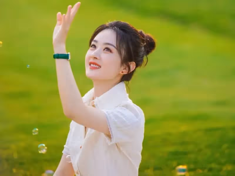 趙麗穎加盟《脫軌》,與朱一龍二搭,更有孟子義、翟子路重磅加盟