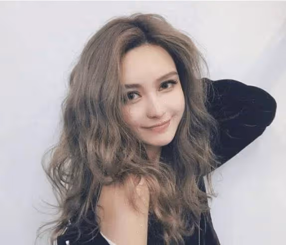 趙雅芝:這是我17歲,朱茵:這是我的17歲,蔡少芬:麻煩靠邊站讓