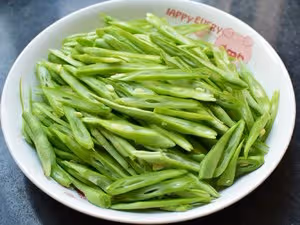 家常菜—四季豆炒臘腸