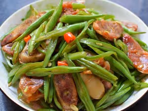 家常菜—四季豆炒臘腸