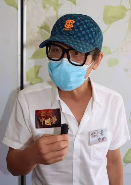 盡顯老態!59歲香港知名男星近況體型消瘦,曝患高血壓擔心有意外