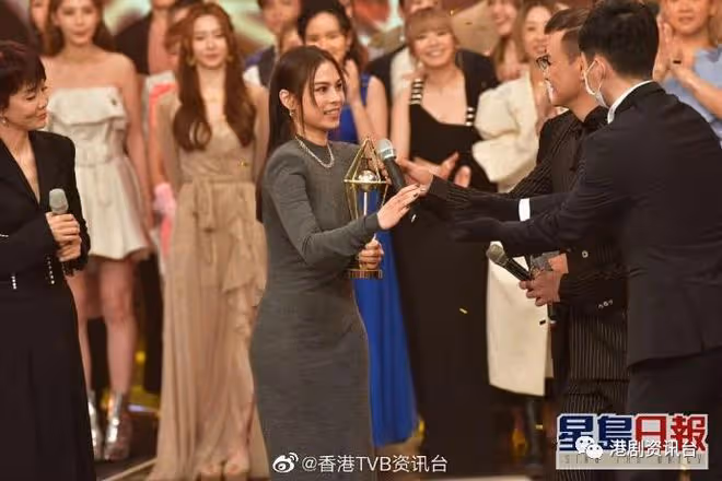 金曲頒獎禮丨MIRROR缺席仍拿3獎 華納稱因放假或工作缺席