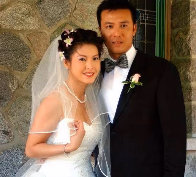 李婉華18歲女兒公開戀情!被男友摟抱親吻太甜蜜,是法律系高材生