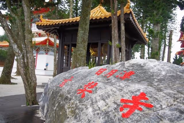吳啊萍身份曝光，玄奘寺主持身份也曝出：985大學畢業，喜歡美容