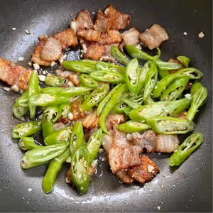 超下飯的辣椒炒肉