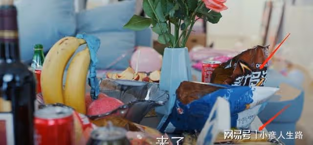 《張衛國的夏天》廣告太肆無忌憚了，大logo恨不得懟觀眾臉上