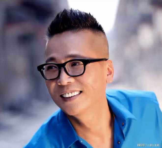 李春波一曲《小芳》成名,苦戀20年,最終娶到自己的初戀