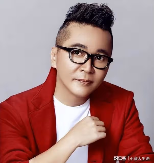 李春波一曲《小芳》成名,苦戀20年,最終娶到自己的初戀