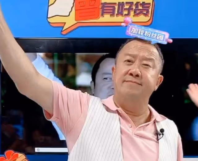 曾志偉公司被曝欠錢不還!多名群眾憤怒堵門哭訴喊話:必須還錢
