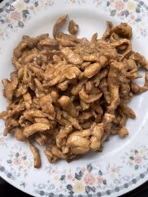 中餐吃出小蠻腰～青椒雞胸肉絲