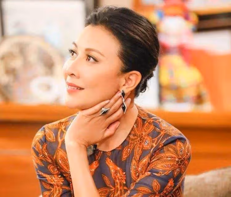 為什麼劉嘉玲這麼「牛」?看看她的資產和人脈,誰敢小瞧?