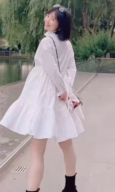 40歲美女主持人官宣結婚懷孕!挺大肚子吃冰淇淋,老公身份太神秘