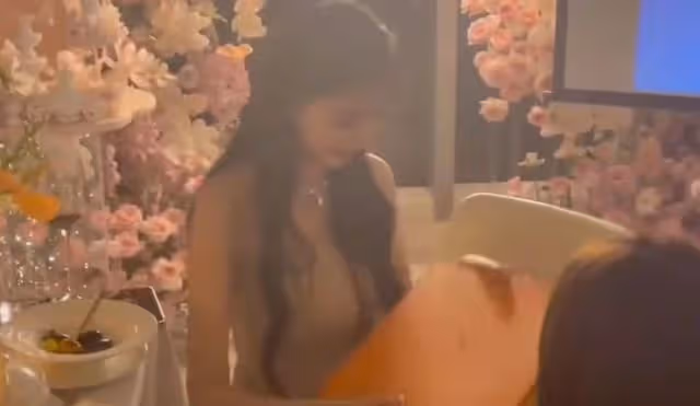 黃曉明疑為緋聞女友慶生,女方曬賀卡署名透露身份,神秘人引猜測