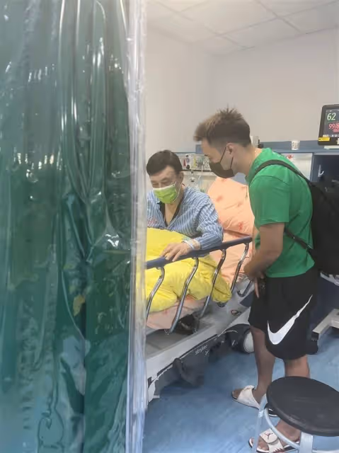 38歲女星癌細胞再度擴散,歌手父親心急患病住院,半邊身體不能動
