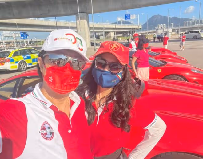 陳少霞結婚6周年!與大20歲富豪老公出門慶祝,遍地豪車太壯觀