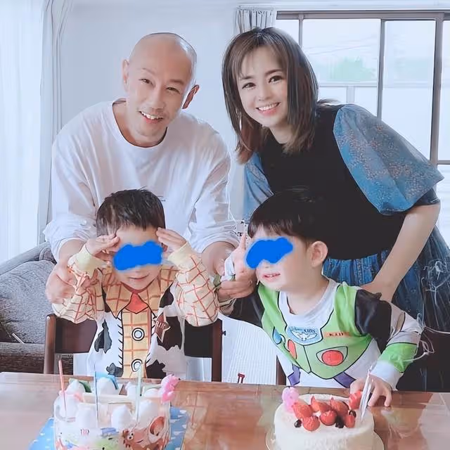 38歲蒼井空機場接光頭老公，DJ溫柔賢惠反差大！