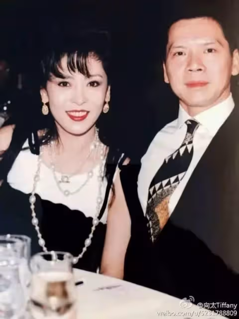 他71歲,身價千億、寵妻40年:好的婚姻,離不開江湖義氣!