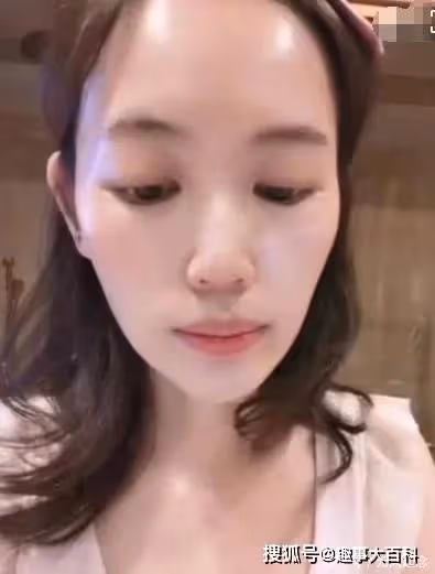 與生俱來的富貴!身上有這5個特徵的人都是「富貴相」 看林青霞、何超瓊就知道:年齡越大越顯得面容和善