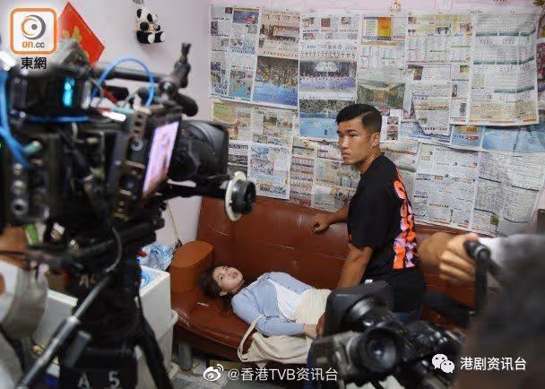 區明妙劇中慘被古惑仔拍L照!成功奪去孔德賢「初吻」