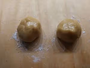 600克五仁大月餅的詳細製作過程