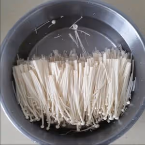 蒜蓉蒸金針菇