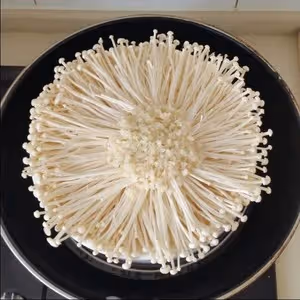 蒜蓉蒸金針菇