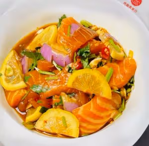夏日裡的美食---涼拌佳沃三文魚