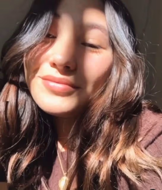 李小龍遺孀攜後輩現身，外孫女勵志做功夫巨星，琳達似頂級貴婦！