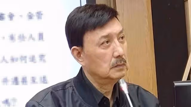74歲余天中風右眼快失明，女兒癌症惡化太痛苦，妻子面對鏡頭崩塌