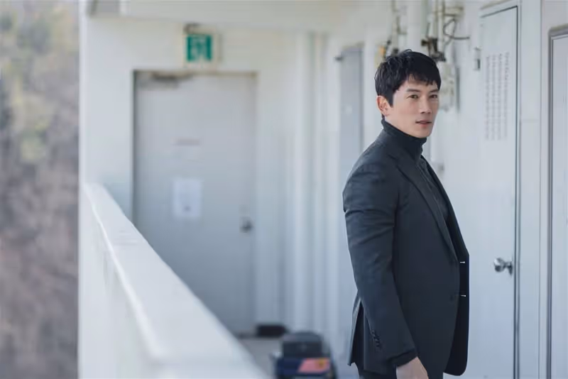 池晟再挑戰一人分飾兩角　與《魷魚遊戲》反派飆戲